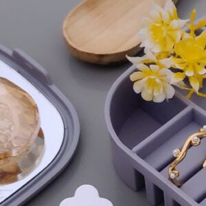 Mini Pearl Flow Ring