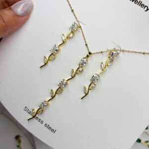 Golden Tulip necklace with earrings