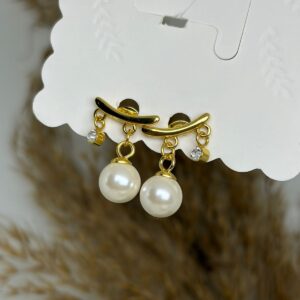 Pearl Glow Studs