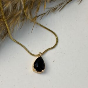 Noir Drop (Black teardrop stone)