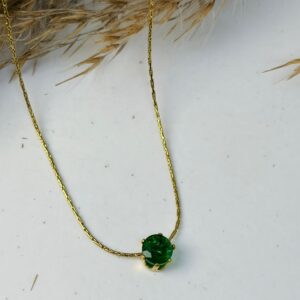 Emerald Twist (Green Solitaire pendant)