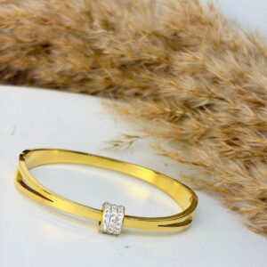 Grace Knot Bangle