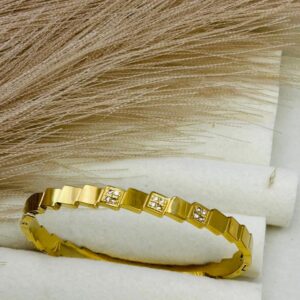 Crystal Wave Kada