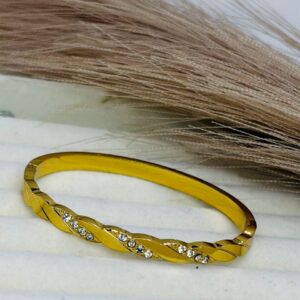 Twisted Spark Kada